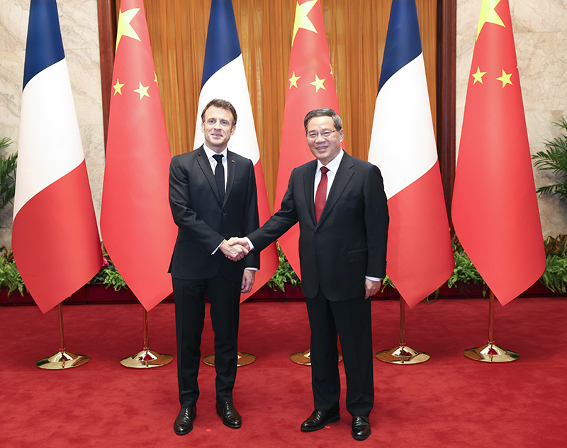 李强会见法国总统马克龙